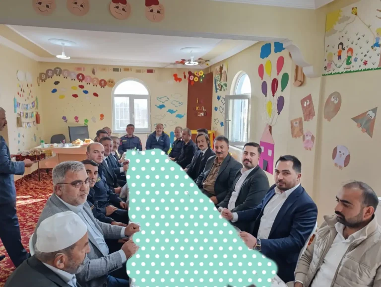Yıldızeli İlçe Kaymakamı ve İlçe Protokolü 2024 Yılında Kursumuzu Ziyaret Etti.